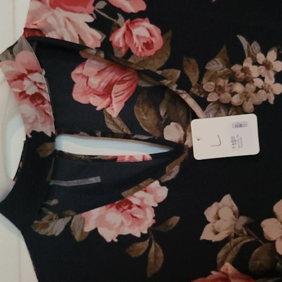 Blouse - Picture 2 of 2